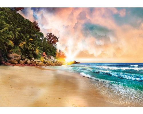 Sonnenuntergang am Strand, Fototapete mit einem ruhigen Blick auf das Meer und den Horizont.