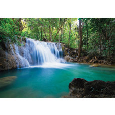Fototapete Wasserfall in einem Walddschungel, Thema Natur.