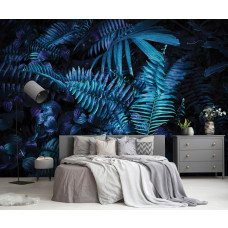 Eine Fototapete mit grünen Blättern in einem botanischen Dschungel für das Schlafzimmer.
