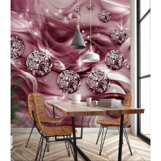Eine Fototapete mit lila abstrakter Kunst mit schimmernden Goldakzenten, geeignet für das Wohnzimmer.