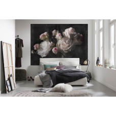 Eine künstlerische Fototapete mit einer bezaubernden Komposition aus roten Rosen und Blumen, in einem modernen abstrakten Stil. Dieser schöne Blumendruck bringt Romantik in das Schlafzimmer.
