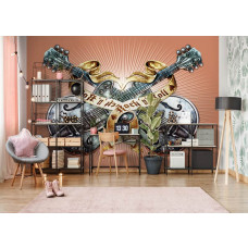 Eine Fototapete mit orangefarbenen Rockgitarren im Heavy-Metal-Stil, perfekt für ein Kinderzimmer.