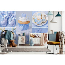 Eine Fototapete mit einem blauen Cupcake-Design für den Jungen im Kinderzimmer.