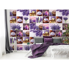 Eine Fototapete mit Lavendel und Kerzen in lila Tönen für das Schlafzimmer.
