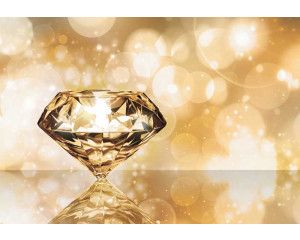 Luxuriöse Diamant-Fototapete mit einer luxuriösen Darstellung von Diamanten in Gold und Weiß, perfekt für eine elegante Atmosphäre.