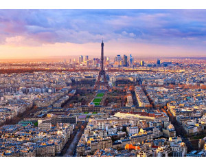 Fototapete von einem Sonnenuntergang in Paris mit dem Eiffelturm.