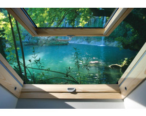 Fototapete mit Blick auf einen tropischen Dschungel und Wasserfall, sichtbar durch ein Fenster, 3D-Effekt.