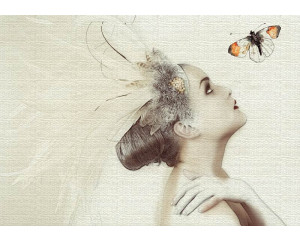 Fototapete im Kunststil mit einer Frau, die einen Schmetterling hält, für einen eleganten Look.